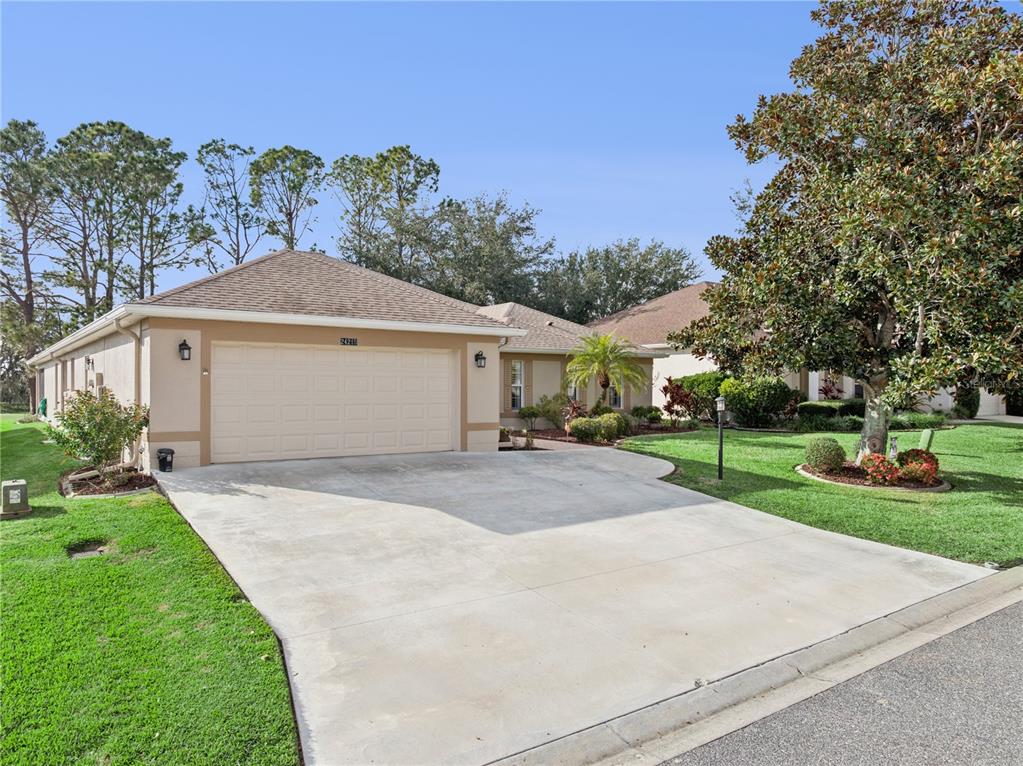 24215 BELLE MEDE DRIVE, LEESBURG, FL — photo 4 of 30