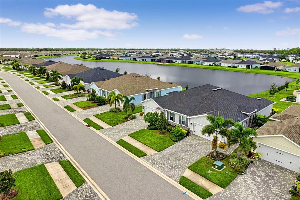16363 COCONUT PALM DRIVE, PORT CHARLOTTE, FL — photo 2 of 30