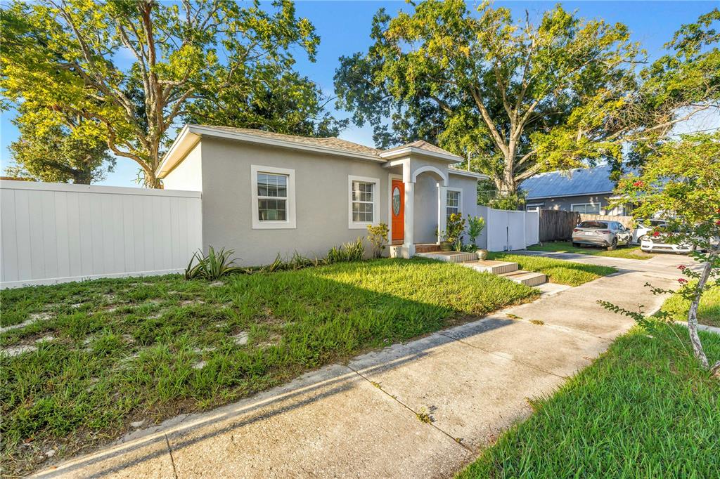 2906 W MAIN STREET, TAMPA, FL — photo 3 of 30