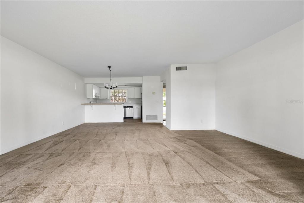43 COUNTRY CLUB DRIVE, LARGO, FL — photo 4 of 30