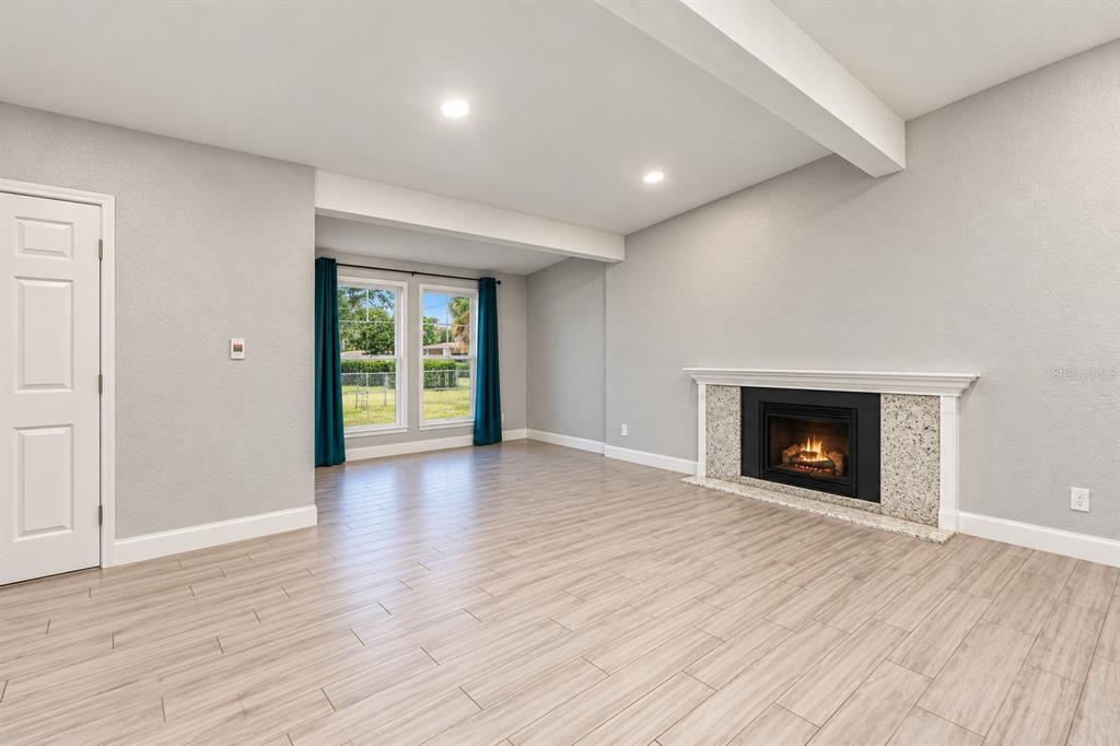 218 PARK RIDGE AVENUE, TEMPLE TERRACE, FL — photo 5 of 19
