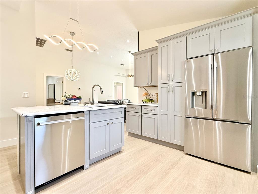 403 SANDY RIDGE DRIVE, DAVENPORT, FL — photo 3 of 22