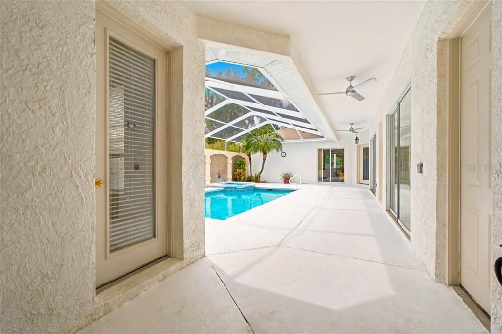 12220 WOODLANDS CIRCLE, DADE CITY, FL — photo 5 of 30