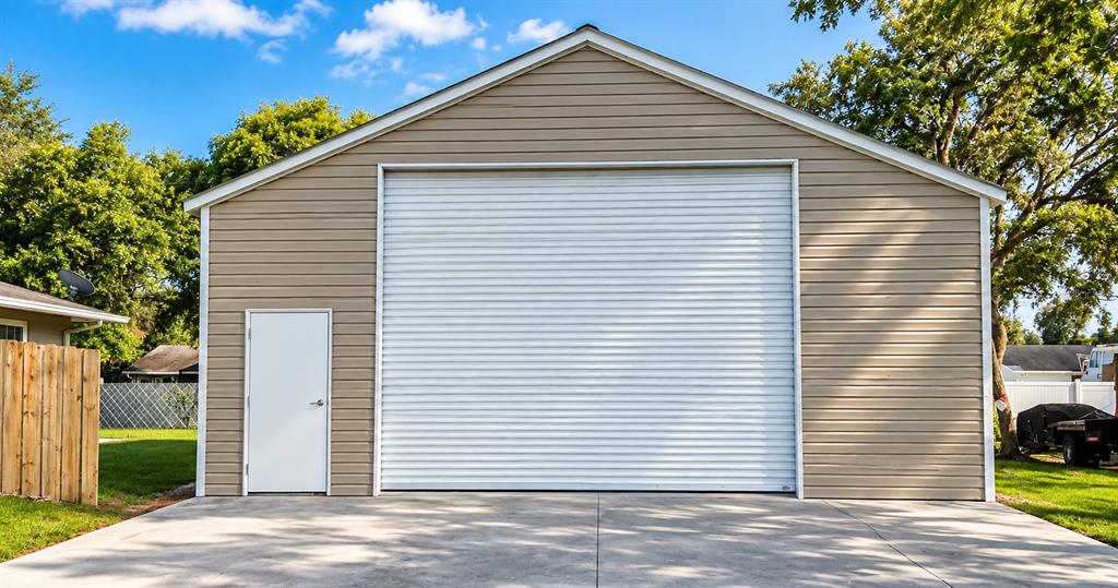 20263 LADNER AVENUE, PORT CHARLOTTE, FL — photo 5 of 13