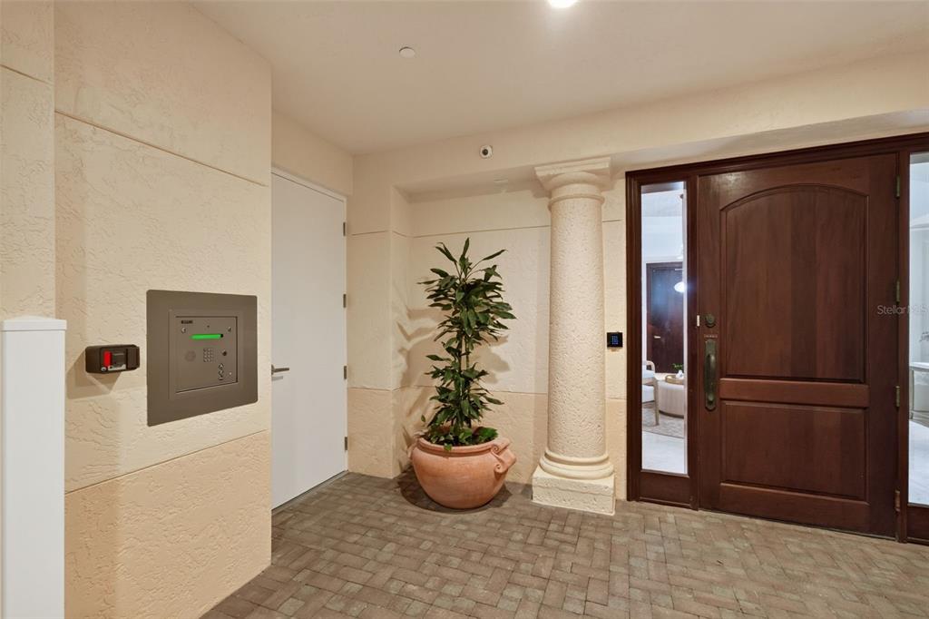 2151 GULF OF MEXICO DRIVE UNIT 4, LONGBOAT KEY, FL — photo 4 of 30