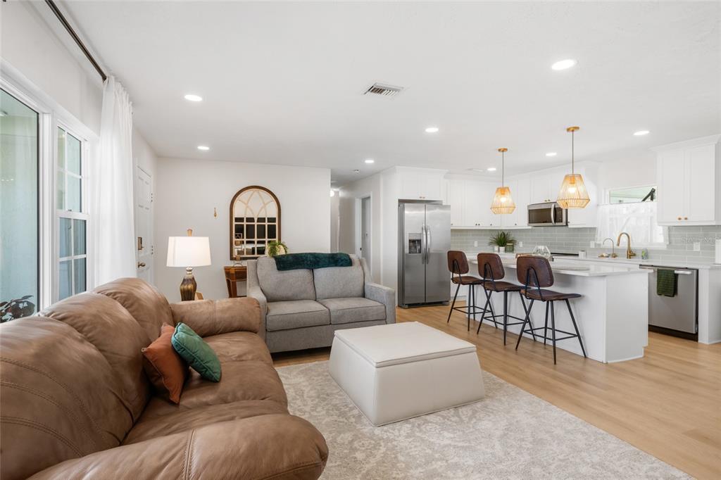 1863 MONICA DRIVE, CLEARWATER, FL — photo 3 of 30