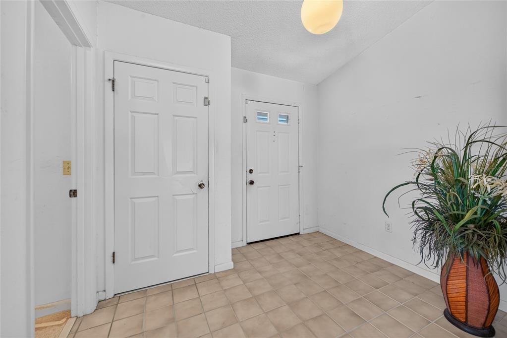 10 WEDGEWOOD LANE, PALM COAST, FL — photo 3 of 21