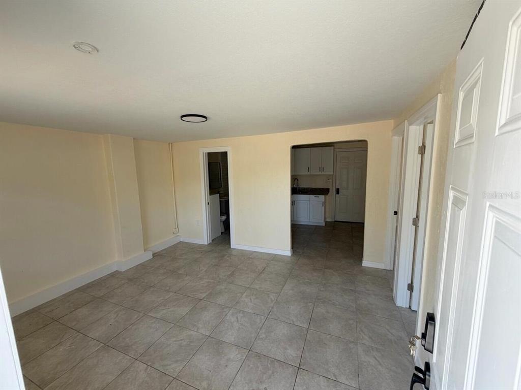 613 PLATEAU AVENUE, LAKELAND, FL — photo 3 of 20