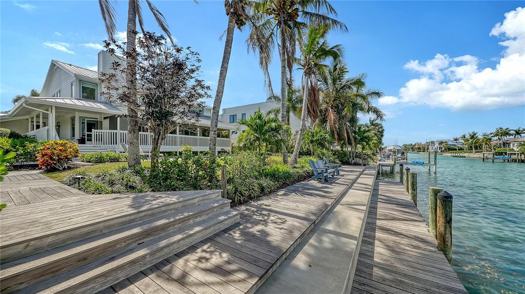 476 MEADOW LARK DRIVE