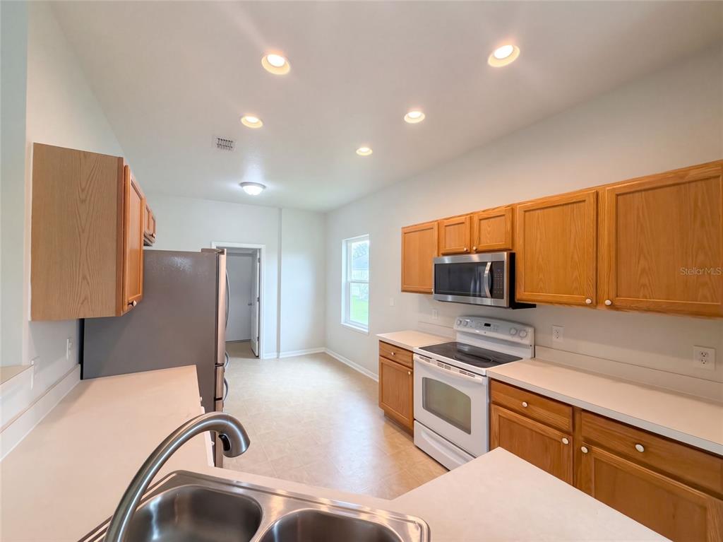 117 MILESTONE DRIVE, HAINES CITY, FL — photo 4 of 16
