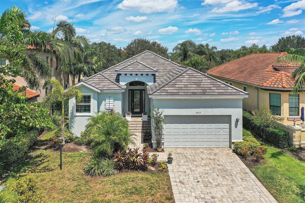 5515 TITLE ROW DRIVE