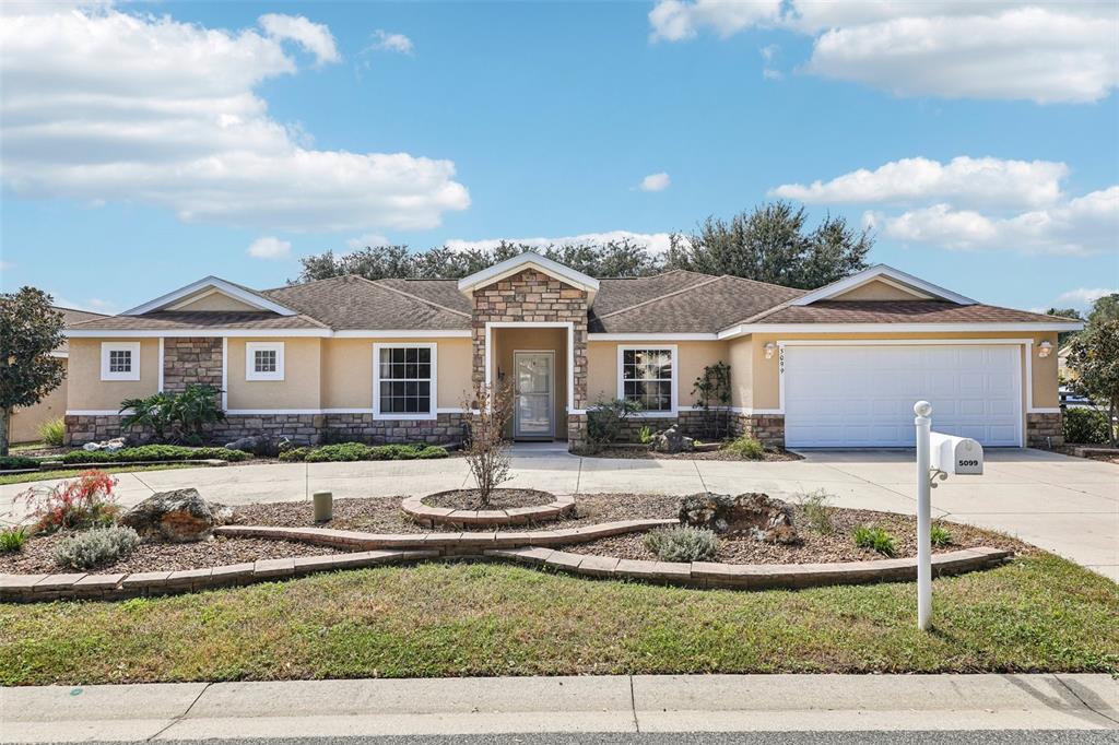 5099 NE 124TH PLACE, OXFORD, FL — photo 2 of 30