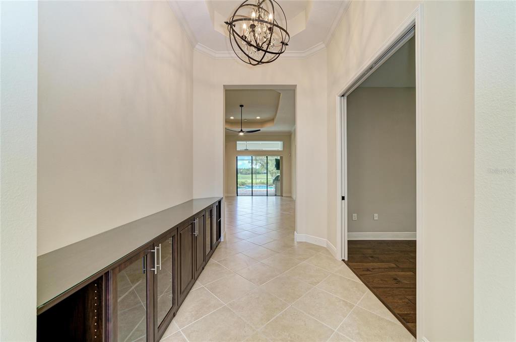 14716 CASTLE PARK TERRACE, LAKEWOOD RANCH, FL — photo 5 of 30