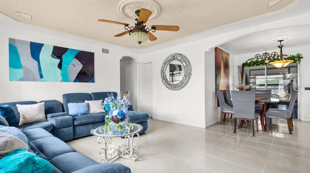 4202 ANTHONY LANE, ORLANDO, FL — photo 3 of 16