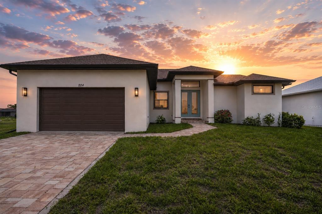 224 W PINE VALLEY LANE