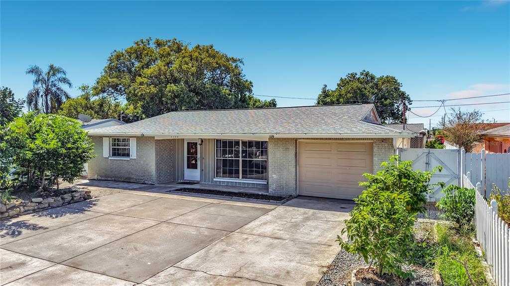 1153 CHANCELLOR DRIVE, HOLIDAY, FL — photo 3 of 80