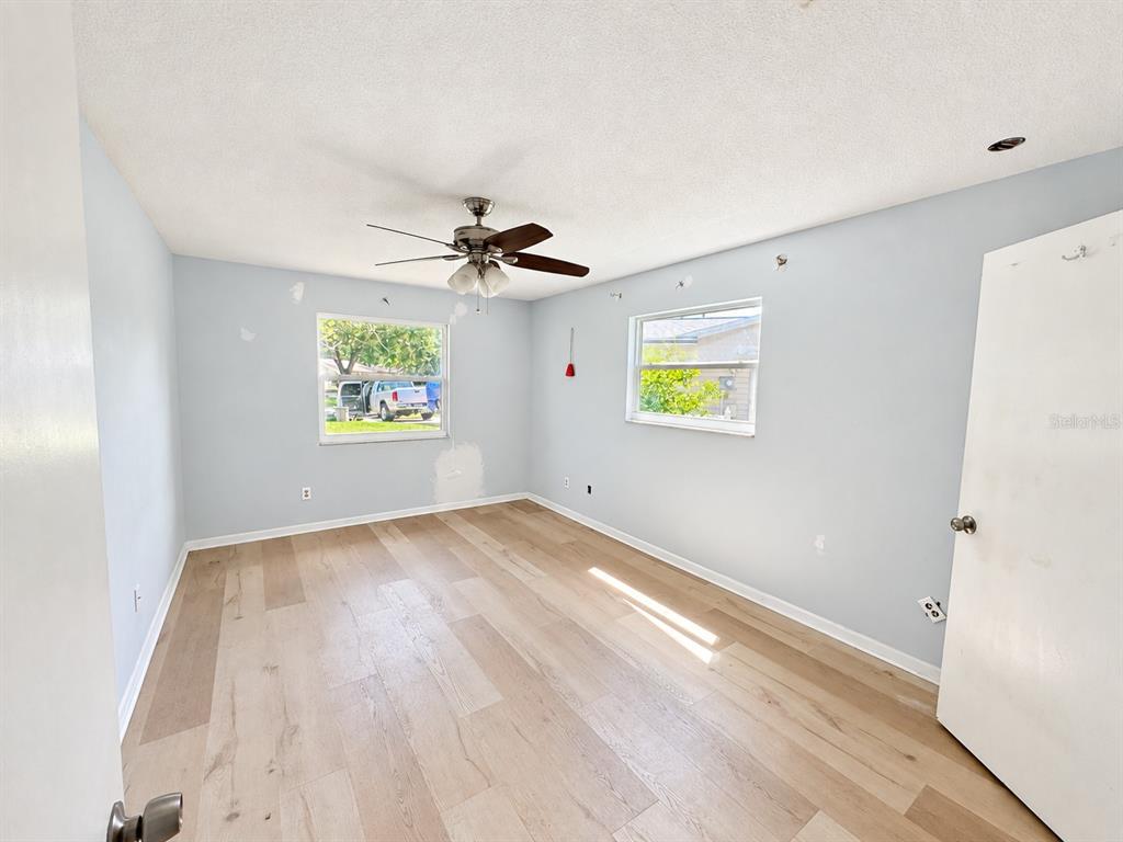 2076 BUTTERNUT CIRCLE W, CLEARWATER, FL — photo 4 of 26
