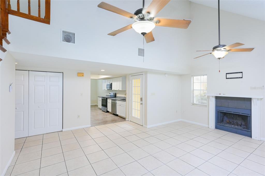 3614 PINE KNOT DRIVE, VALRICO, FL — photo 4 of 10