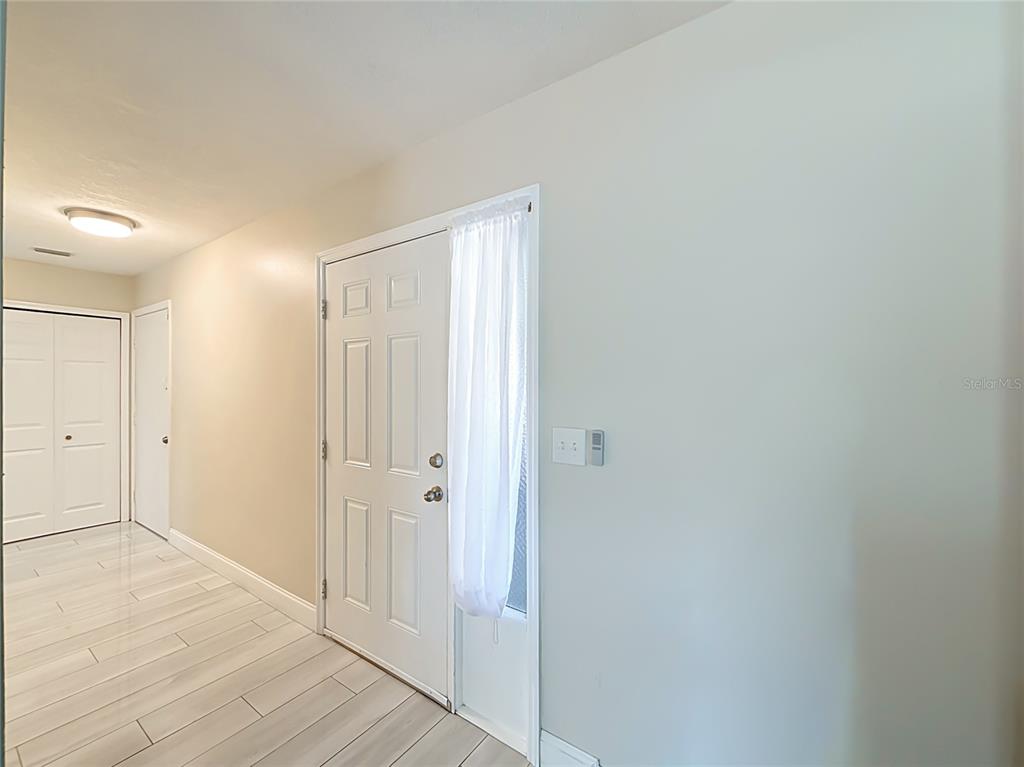 510 SAPPHIRE LANE, OCALA, FL — photo 5 of 30