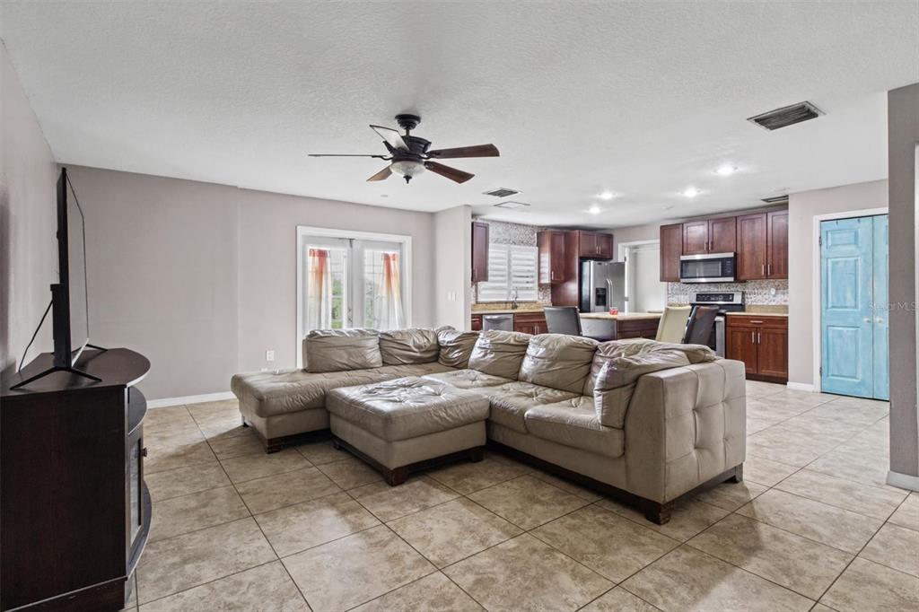 3636 DOVETAIL LANE N, LAKELAND, FL — photo 3 of 23