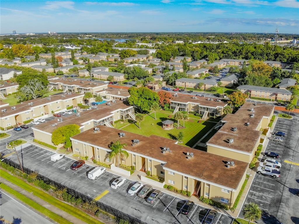 1000 LAKE OF THE WOODS BOULEVARD UNIT 202H, FERN PARK, FL — photo 2 of 30