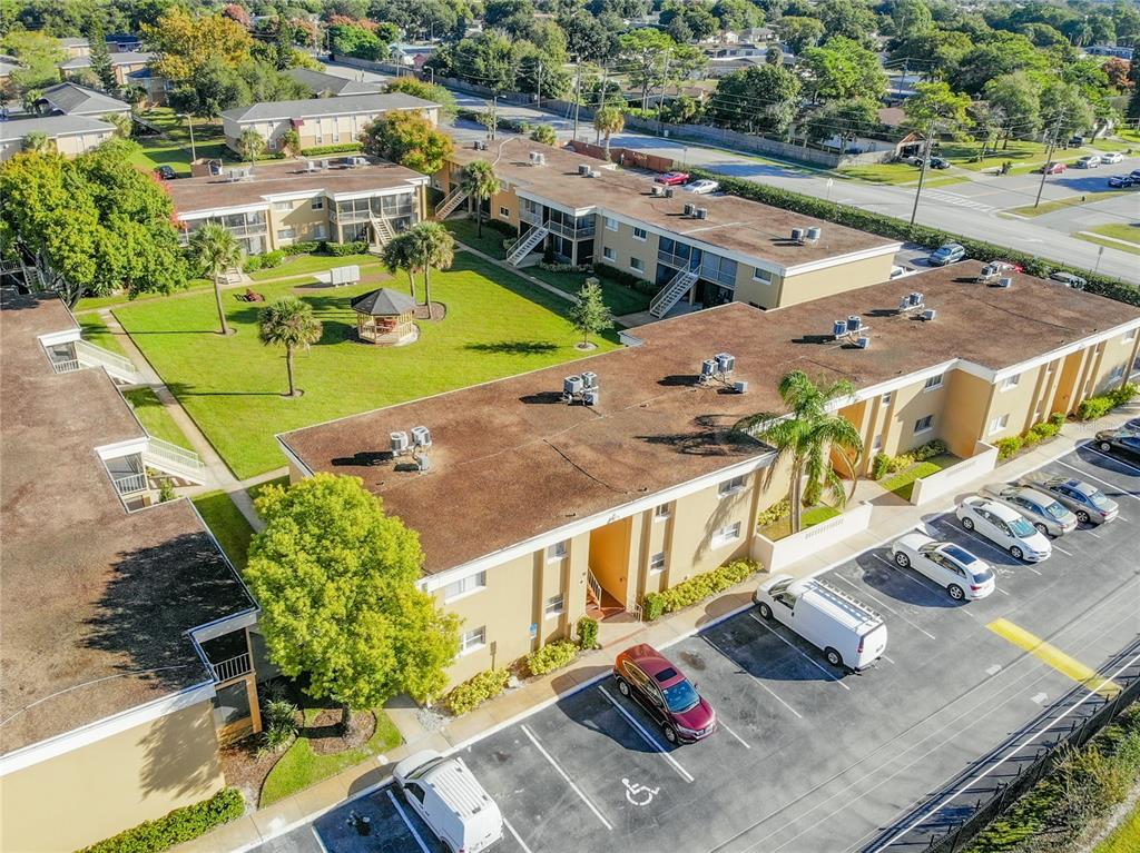 1000 LAKE OF THE WOODS BOULEVARD UNIT 202H, FERN PARK, FL — photo 4 of 30