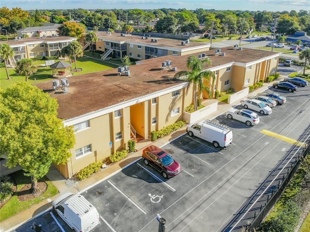 1000 LAKE OF THE WOODS BOULEVARD UNIT 202H, FERN PARK, FL — photo 5 of 30