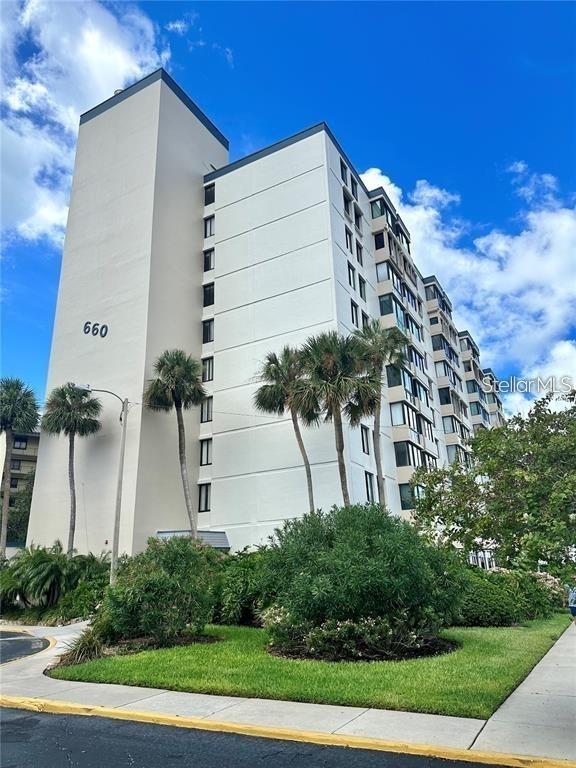 660 ISLAND WAY UNIT 502, CLEARWATER, FL — photo 2 of 30