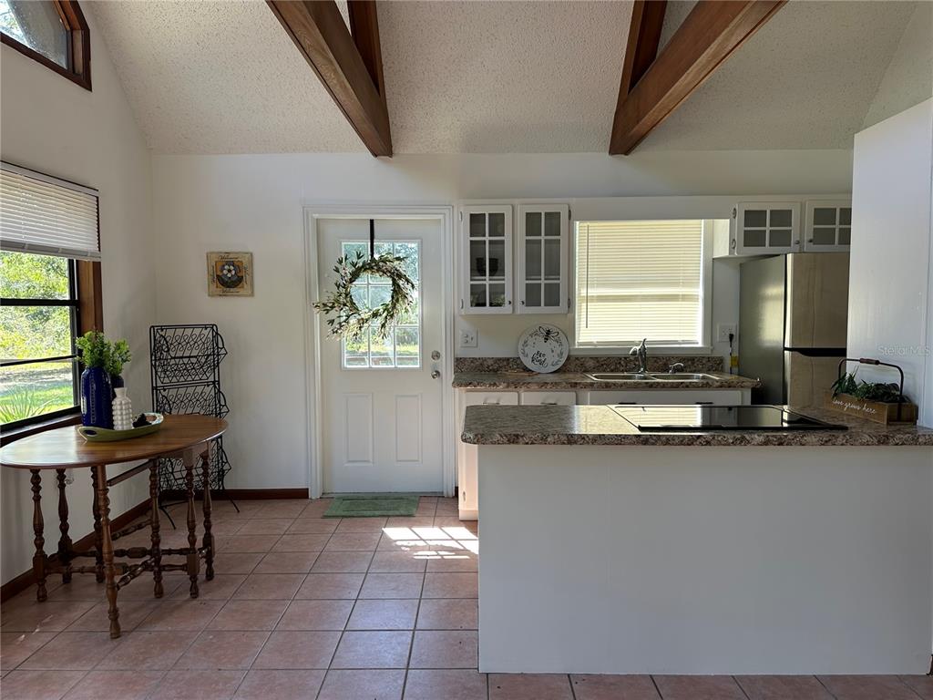 40043 W 8TH AVENUE, UMATILLA, FL — photo 3 of 23
