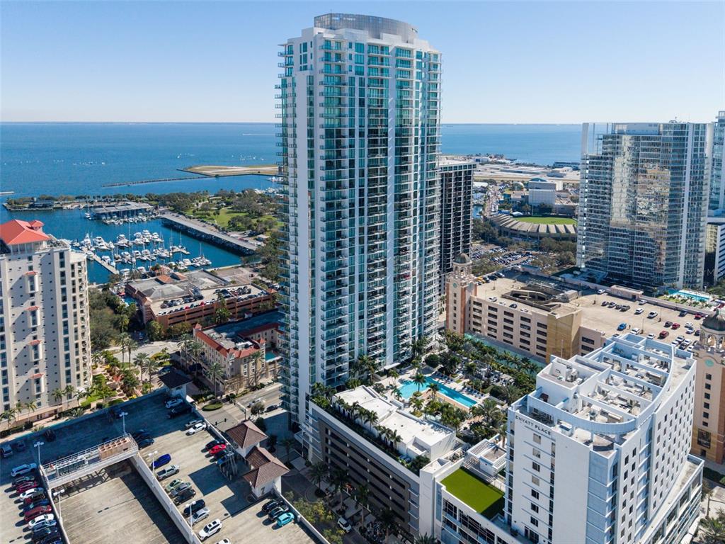 100 1ST AVENUE N UNIT 3404
