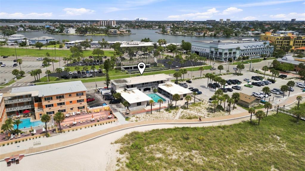 10450 GULF BOULEVARD, TREASURE ISLAND, FL — photo 5 of 35