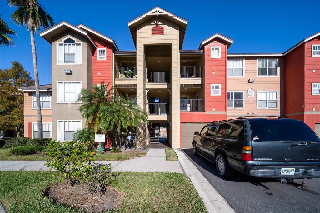 2206 ANTIGUA PLACE UNIT 1022, KISSIMMEE, FL — photo 2 of 23