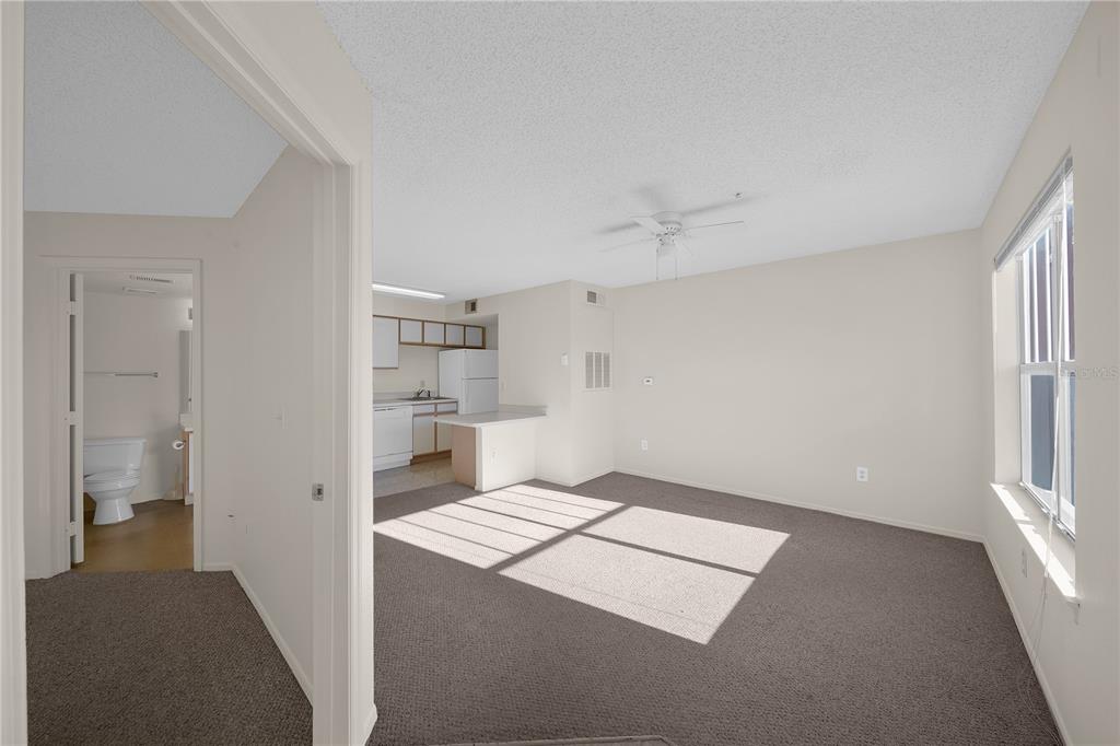 2206 ANTIGUA PLACE UNIT 1022, KISSIMMEE, FL — photo 5 of 23