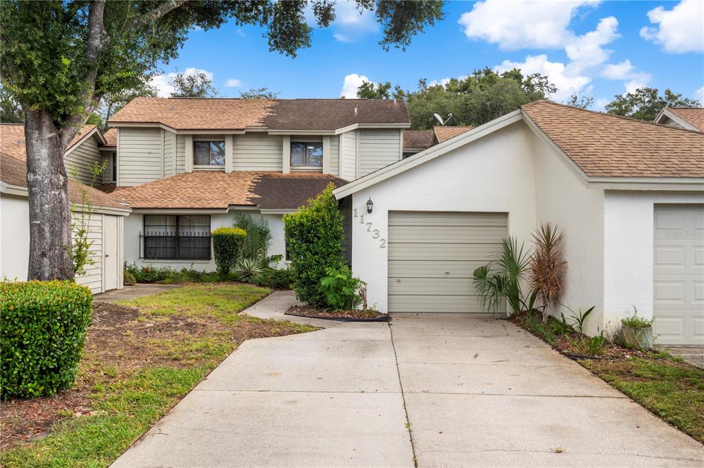 11732 ROLLING PINE LANE, PORT RICHEY, FL — photo 4 of 30