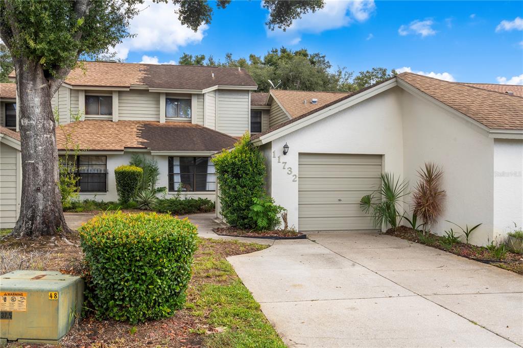 11732 ROLLING PINE LANE, PORT RICHEY, FL — photo 5 of 30