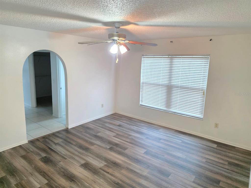 1055 ELIZABETH RIDGE COURT, KISSIMMEE, FL — photo 3 of 20