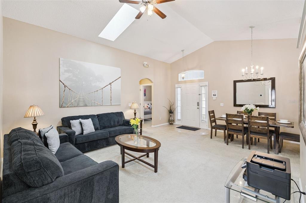 905 LOCKBREEZE DRIVE, DAVENPORT, FL — photo 2 of 26