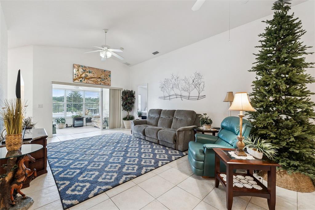 452 LAKE SUZANNE DRIVE, LAKE WALES, FL — photo 5 of 30