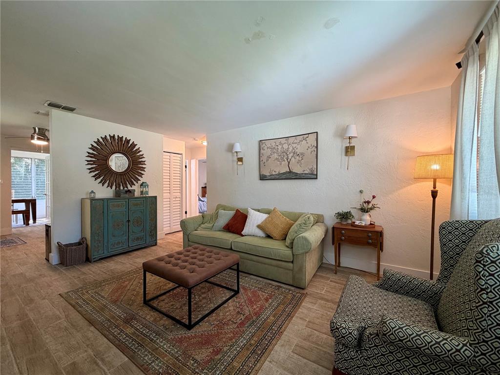 110 MASON PARK DRIVE, DAYTONA BEACH, FL — photo 4 of 15