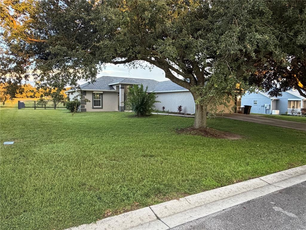 10106 DUSTY HILL LOOP, DADE CITY, FL — photo 2 of 30