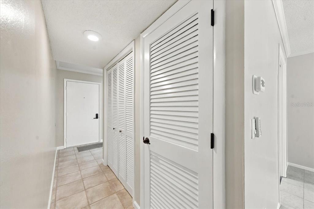 1001 PEARCE DRIVE UNIT 111, CLEARWATER, FL — photo 4 of 52