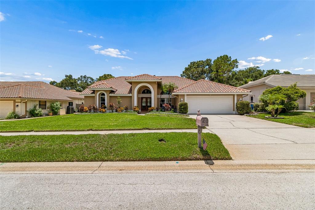 2937 HILLCREEK CIRCLE S