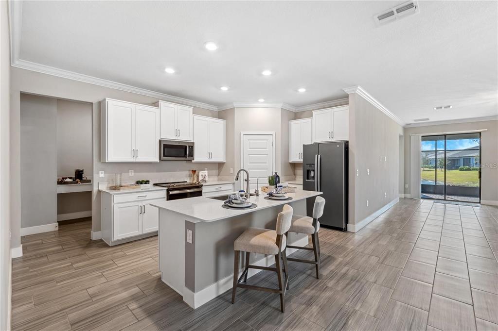 9846 RED BAY LOOP, LAND O LAKES, FL — photo 4 of 25