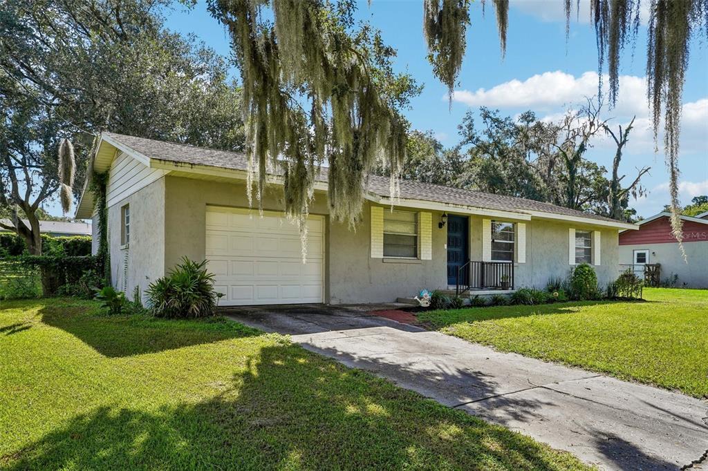 36146 HICKORY STREET, FRUITLAND PARK, FL — photo 2 of 30