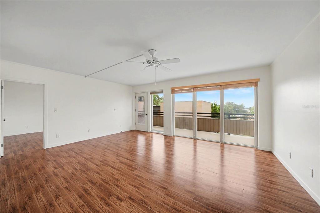 601 W OLD US HIGHWAY 441 UNIT 8B, MOUNT DORA, FL — photo 4 of 19