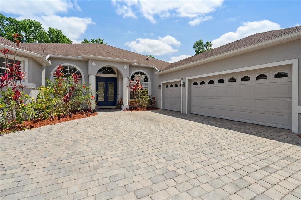 1542 WESCOTT LOOP