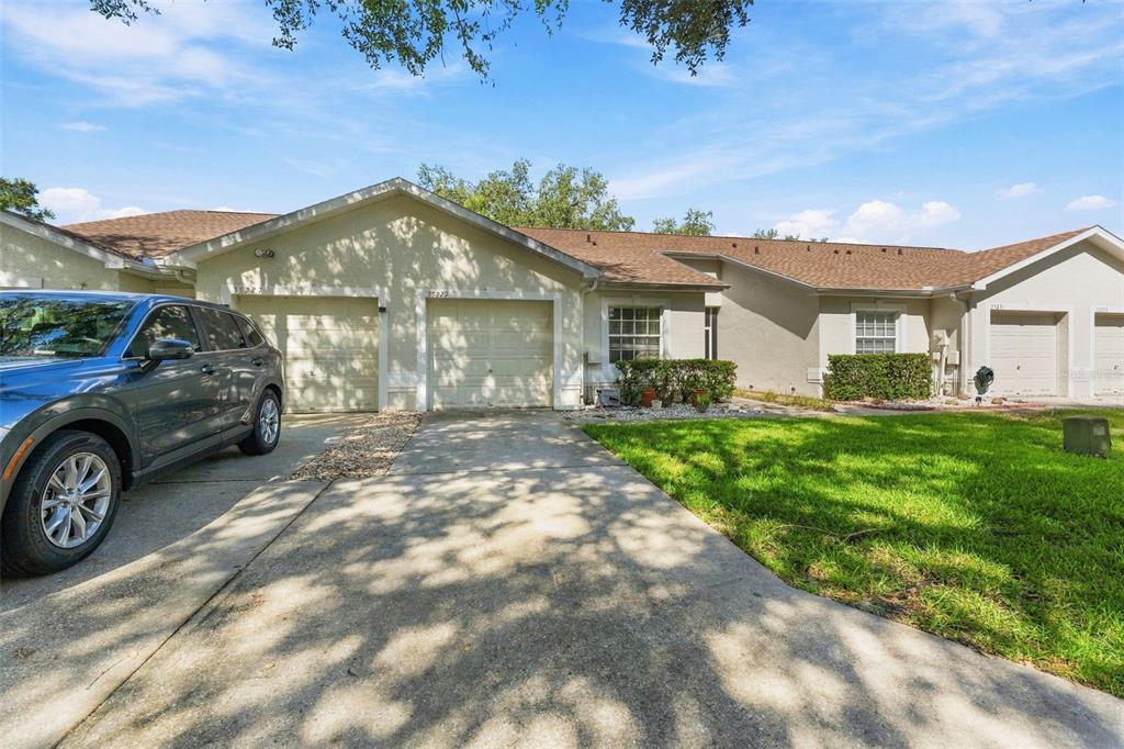 35229 JANINE DRIVE, ZEPHYRHILLS, FL — photo 2 of 30
