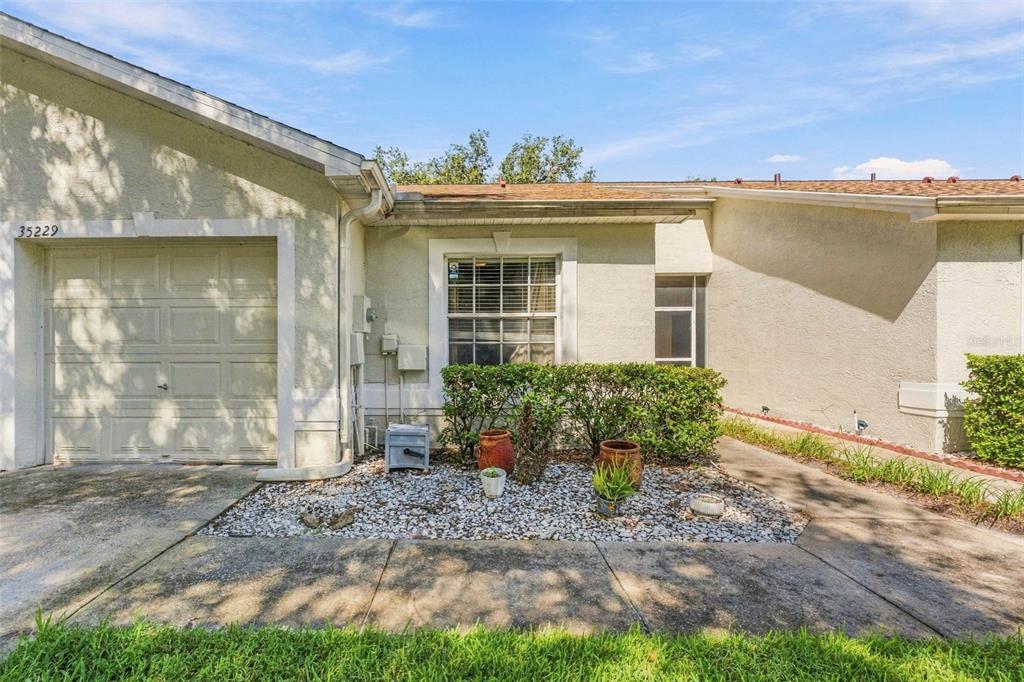 35229 JANINE DRIVE, ZEPHYRHILLS, FL — photo 3 of 30