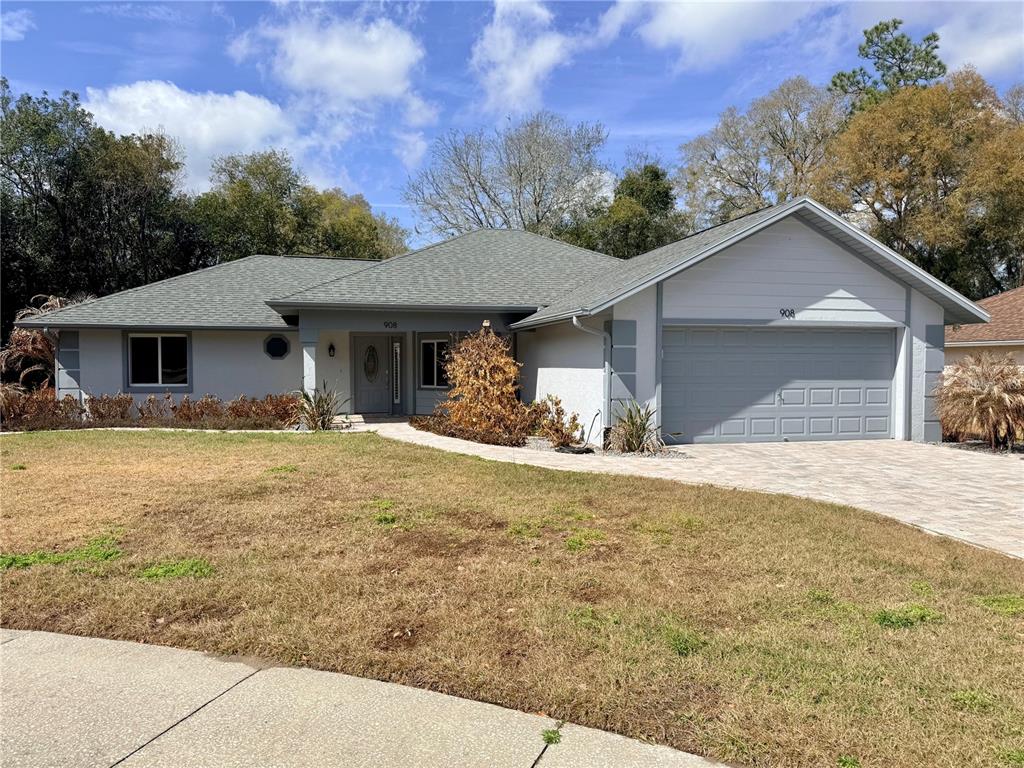 908 CABBAGE COURT