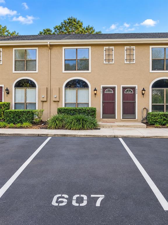 607 CASA PARK COURT UNIT F, WINTER SPRINGS, FL — photo 2 of 17